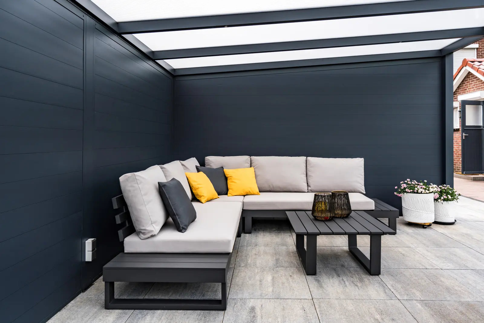 Ribolla Gris graphite toit ultra-clair — détail pergola Deponti
