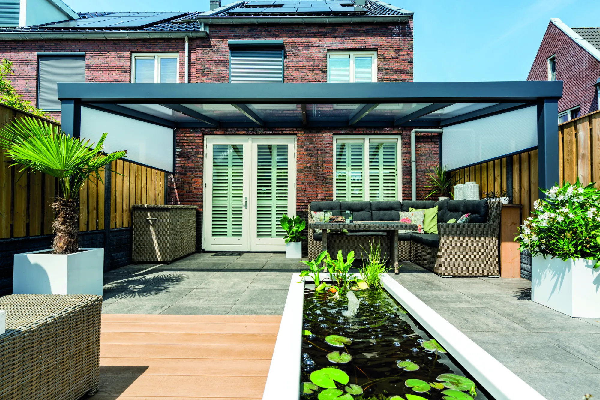 Pergola Giallo, détail d'aménagement