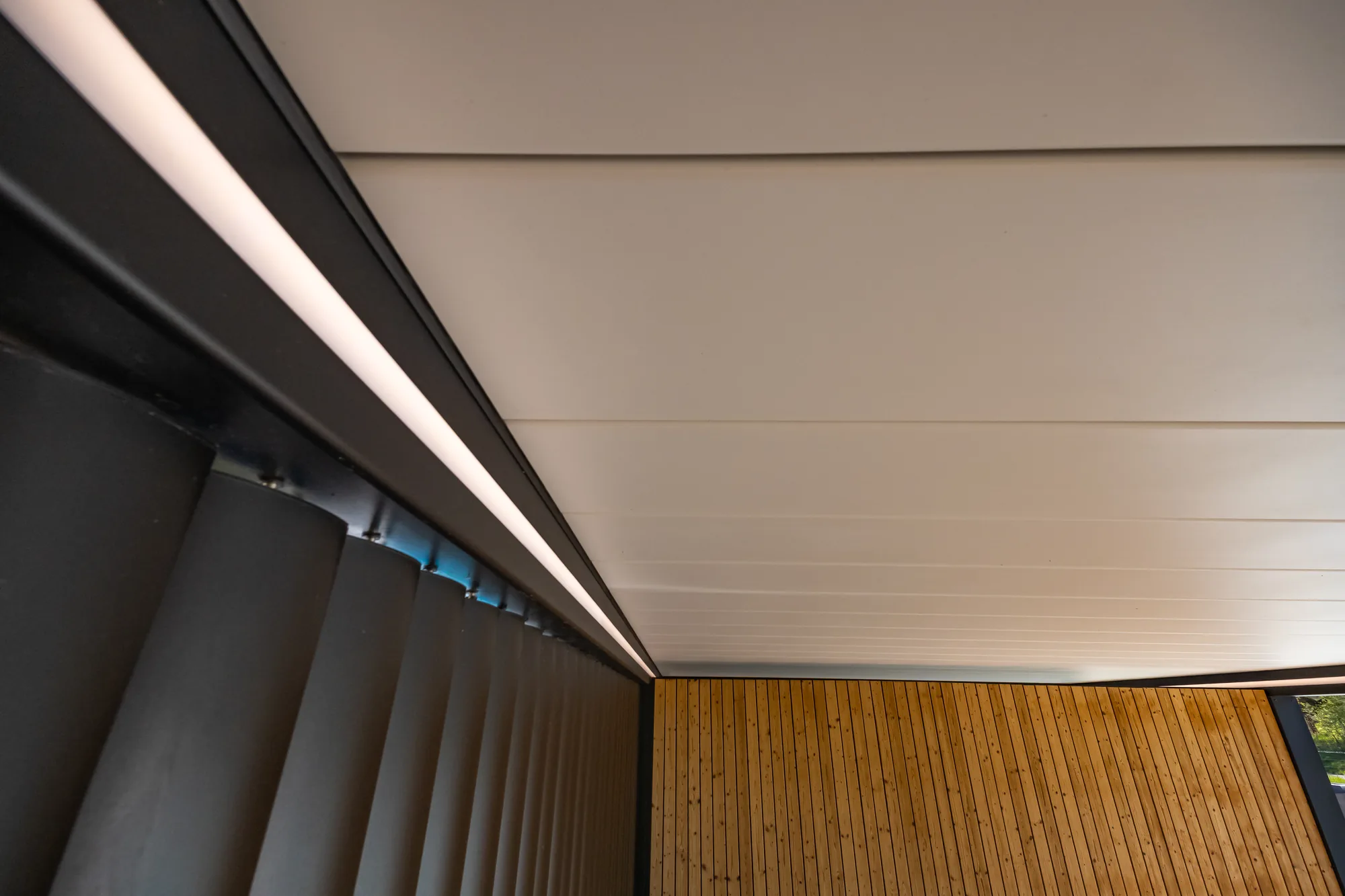 Pergola Pinela Deluxe Plus, détail d'aménagement