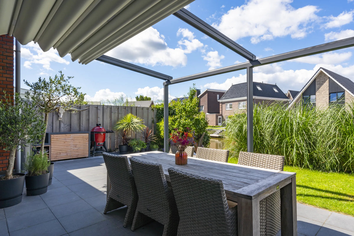 Verdeca – Pergola aluminium à toiture pliante Deponti